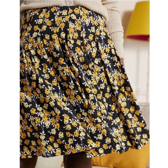 Boden Yellow Floral Pleated Pleated A-Line Skirt - Picture 7 of 9